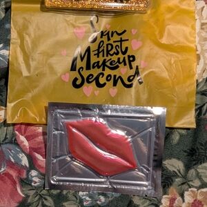 Pink Glossy Lip Balm Makeup